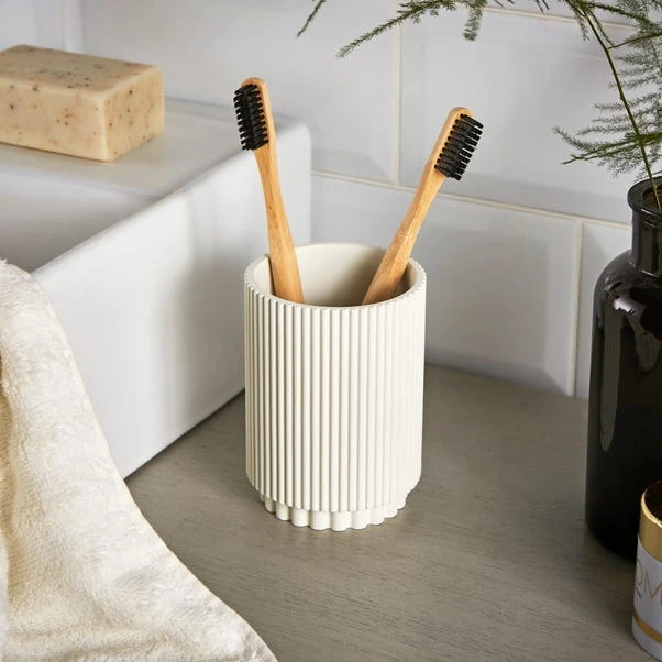 Modern Luxe Ribbed Resin Tumbler 1 Modern Luxe Ribbed Resin Tumbler