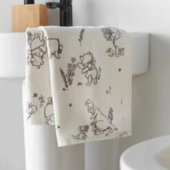 Disney Winnie The Pooh Cotton Towel -Elements Bathroom Deals Store 30894526 alt04