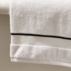 Baratta Stitch Cotton Towel -Elements Bathroom Deals Store 30932202 alt01